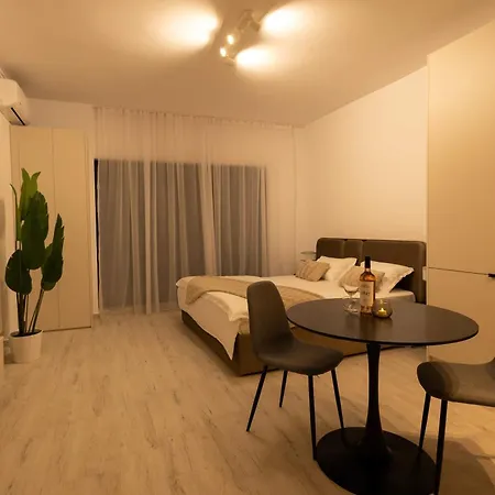 Hubix - Casa Del Mar C1a * Mamaia